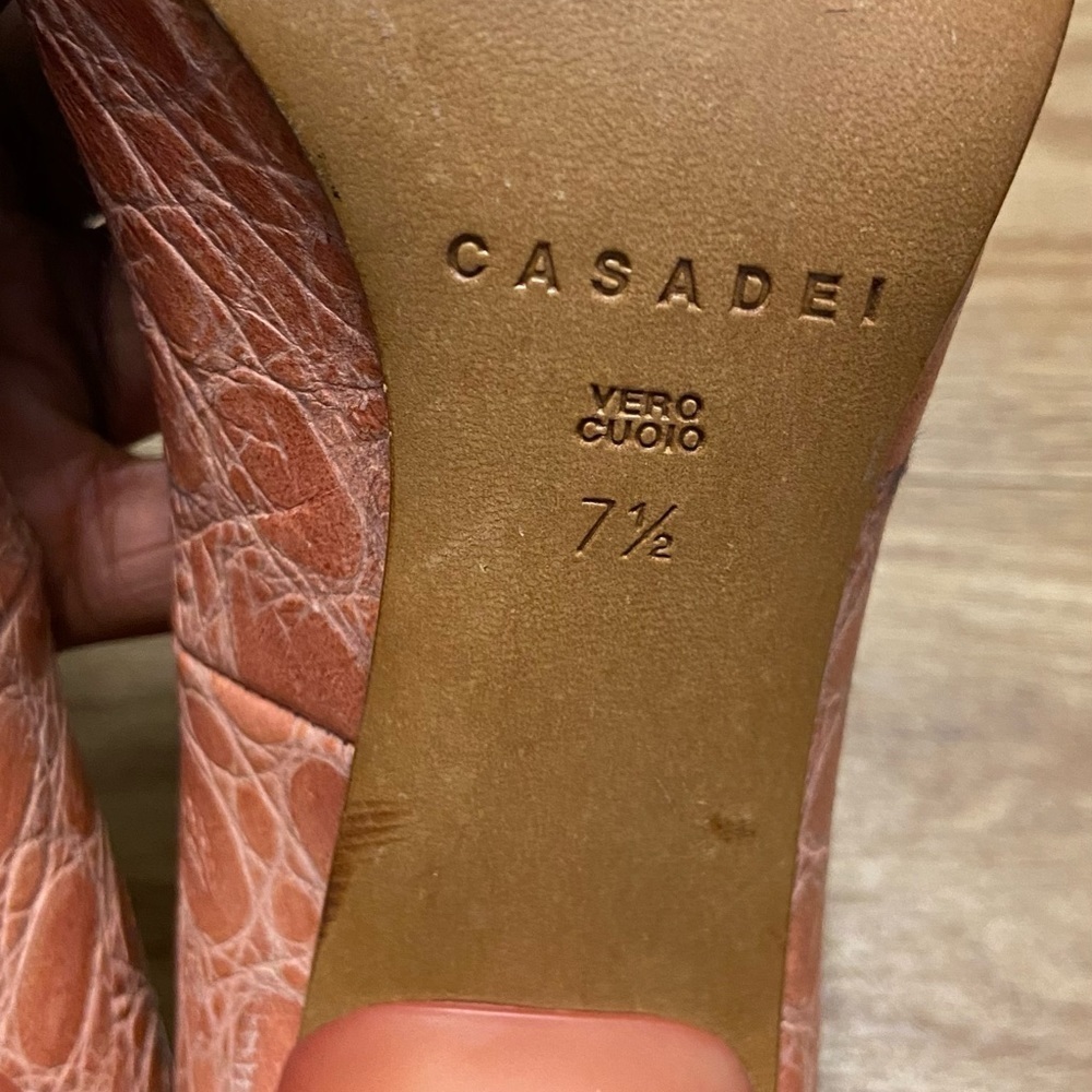 CASADEI Crocodile Pointed-Toe Pumps - Picture 11 of 12